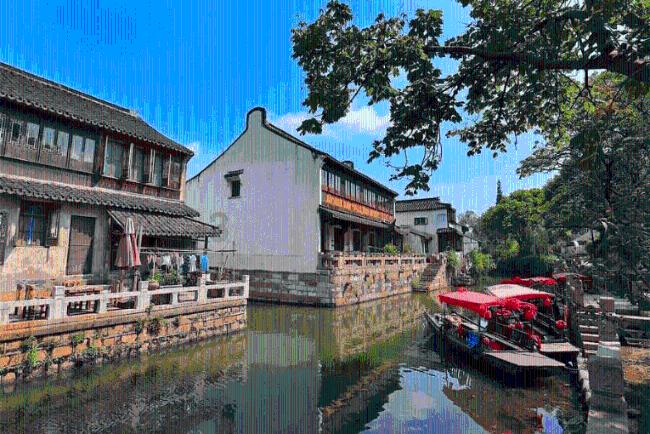 究竟什么才是真感情？真的能够拥有真感情吗？游戏画面